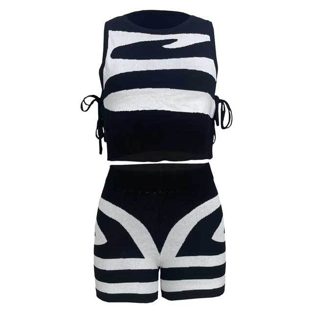 String Set (Black/White)
